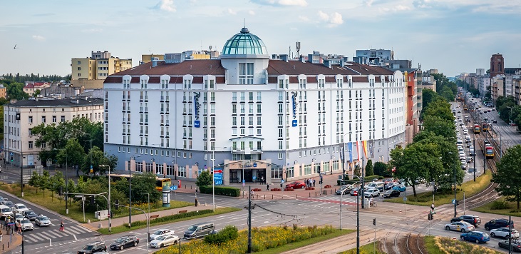 Widok na Radisson Blu Sobieski Hotel