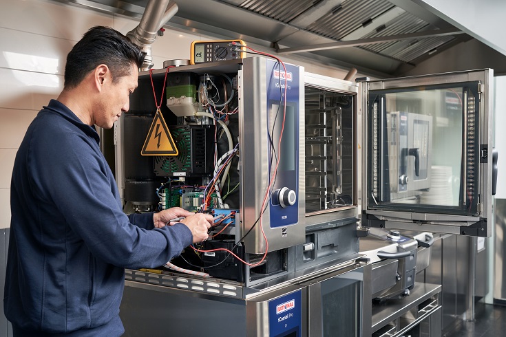 TechService iVario Reparatur Wartung CloseUp Smartphone