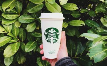Starbucks reusable cup