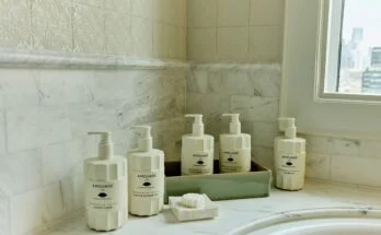 ADA Cosmetics i Amouage