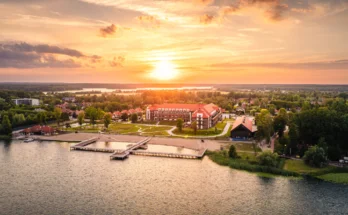 Lake Hill