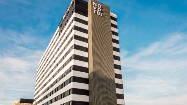 Novotel Walencja Novotel Valencia Lavant - facade