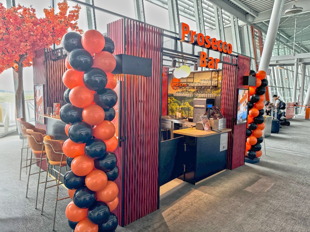 prosecco bar lagardere travel retail