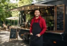 Mała kuchnia, wielkie możliwości. Jak dobra technologia pomaga food truckom nadążyć za tempem ulicznej gastronomii?